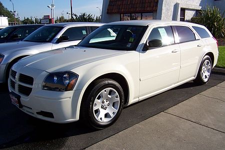 Year: 2005
<br />Make: Dodge
<br />Model: Magnum SE Sport Wagon 4D
<br />Engine: V6 2.7 Liter
<br />Transmission: Automatic
<br />Color: White
<br />Mileage: 10000
<br />Vin: 2D4FV48T95H617825
<br />
<br />Equipment:
<br />RWD
<br />Special Edition Pkg
<br />Air Conditioning
<br />Power Steering
<br />Power Windows
<br />Power D