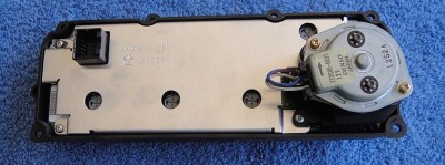 $(KGrHqUOKn!E3c5)u5d-BN9mn1CzNQ~~_3.JPG (50.13 КБ) 1930 просмотров панель климата с обратной стороны