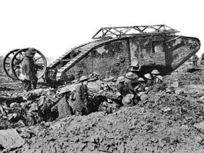 300px-British_Mark_I_male_tank_Somme_25_September_1916.jpg (23.79 КБ) 1846 просмотров 300px-British_Mark_I_male_tank_Somme_25_September_1916.jpg