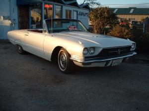 1966 Ford Thunderbird convertible 390 V8